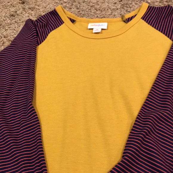 LulARoe Randy tee! - Picture 5 of 10